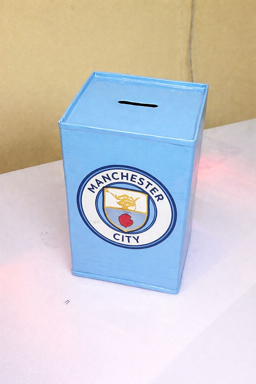 Manchester City Sky Blue Handmade Tin Piggy Bank – Team Logo Money Saving Box for True Cityzens