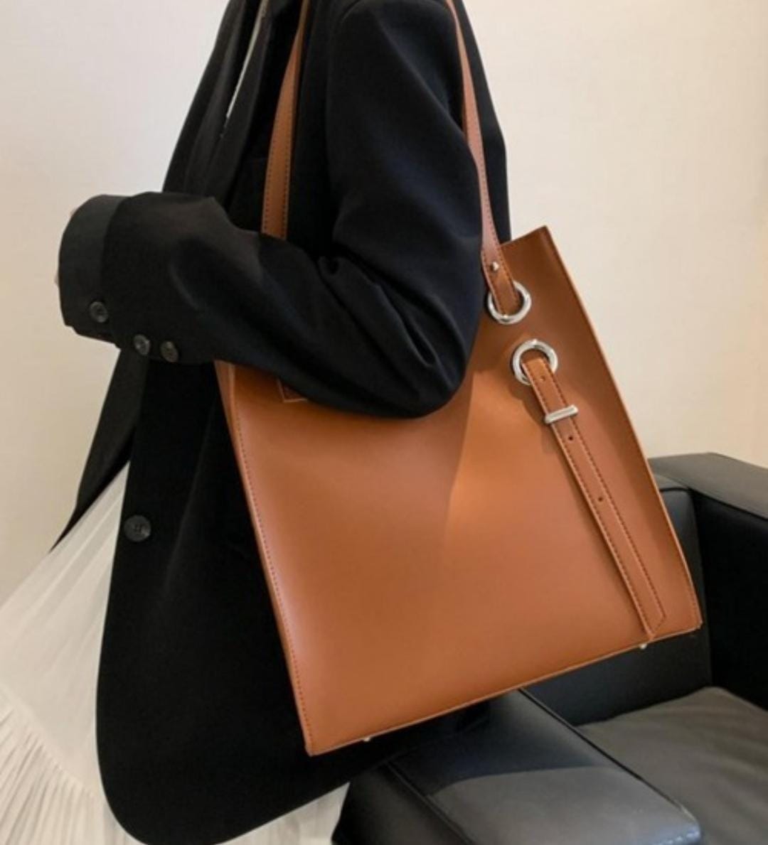 Large Capacity Ladies leather handbags, Women Laptop Handbag travel vacation bag weekend bag.