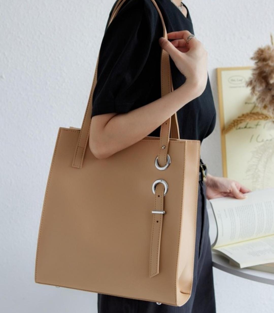 Large Capacity Ladies leather handbags, Women Laptop Handbag travel vacation bag weekend bag.