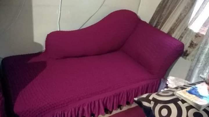 🔅🔅🔅 IMPORTED LOOSE COVERS – 5 SEATER SET 🔅🔅🔅 🔥 PRICE DROP ALERT! 🔥 Transform your living room in seconds with these elegant, stretch-fit loose covers – straight from Turkey! 🇹🇷 ✨ Perfect F