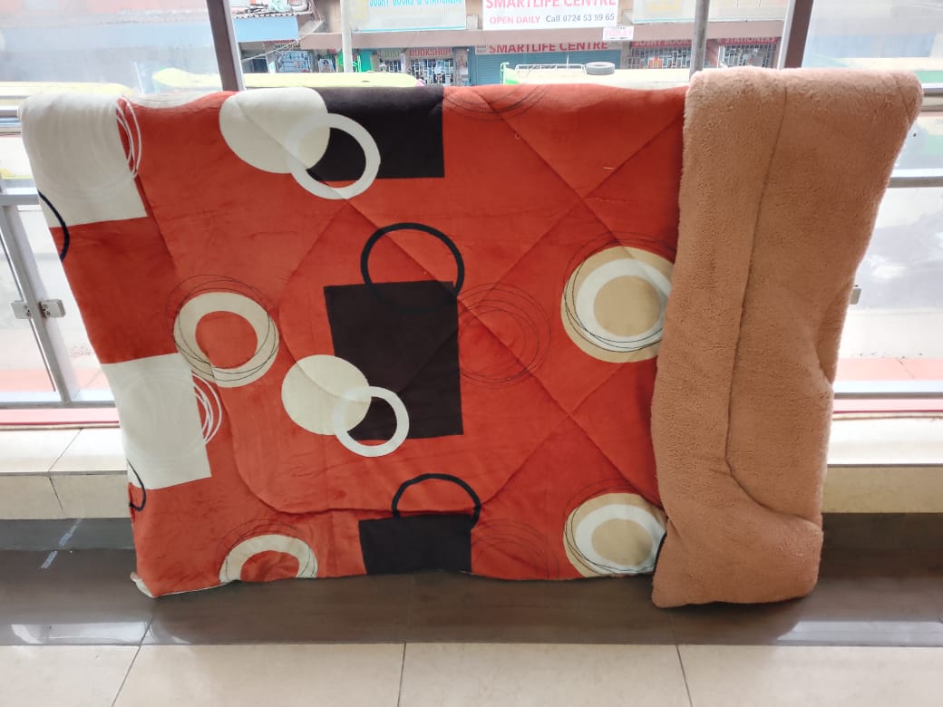 1Pc Classy High Quality Best Price single woolen duvet Size(4*6)  (5 x 6) (6*6)