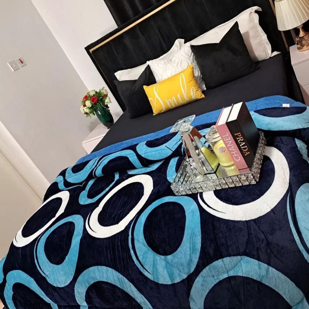 1Pc Classy High Quality Best Price single woolen duvet Size(4*6)  (5 x 6) (6*6)