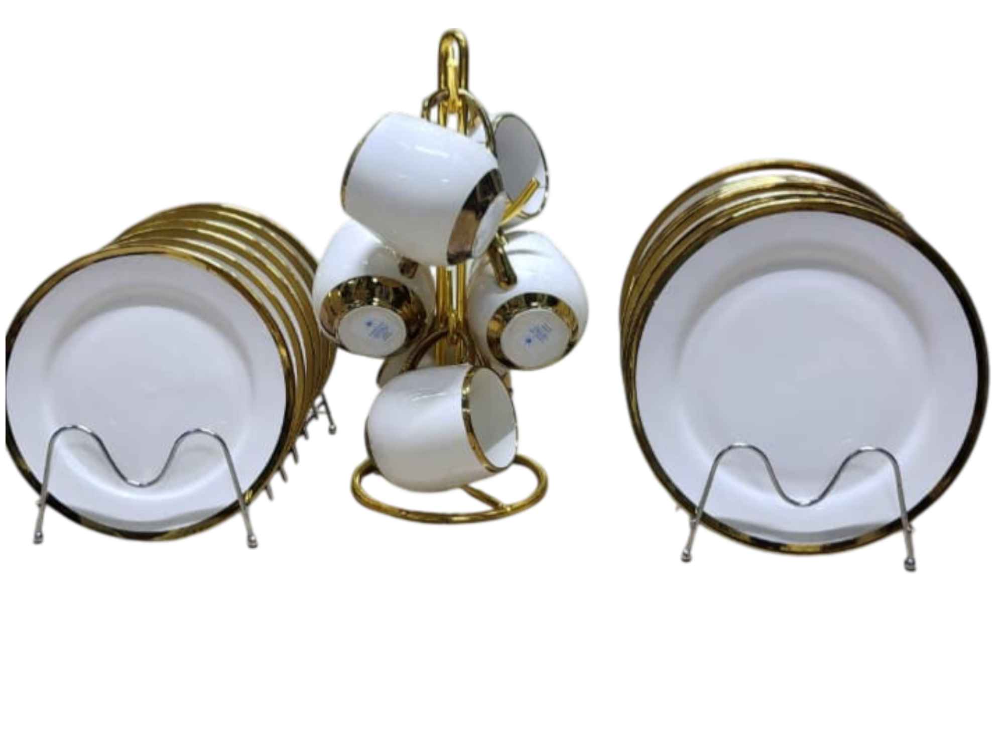 18 Pieces All white Gold Ring Dinner Set .Includes 6 Big Plates, 6 Side Plates, 6 Pot Like Mugs.