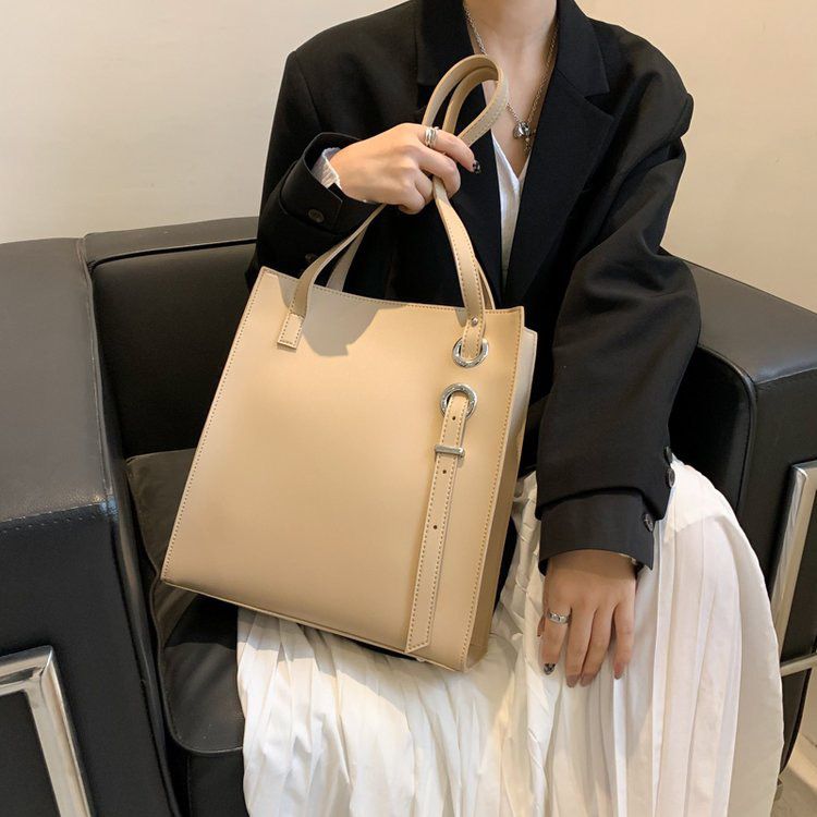 Large Capacity Ladies leather handbags, Women Laptop Handbag travel vacation bag weekend bag.