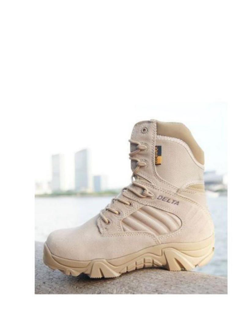 DELTA MILITARY DESERT COMBAT BOOTS SHOES. BEIGE/BRWON