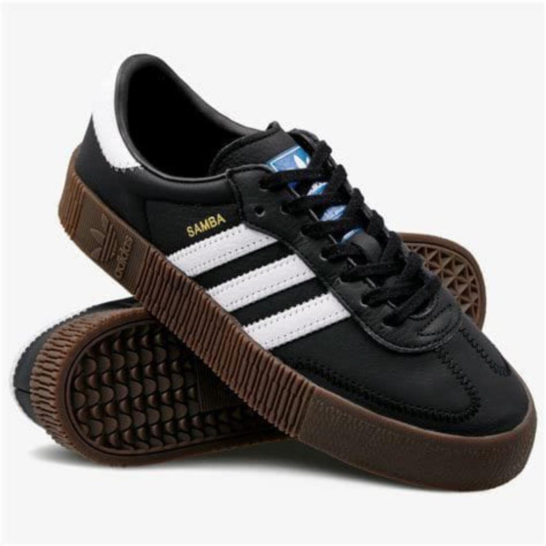 "ADIDAS SAMBA Double sole Quality Leather Unisex Sneakers: Expertly crafted with premium leather, offering timeless style and comfort for both men and women. Perfect for casual and everyday wear."