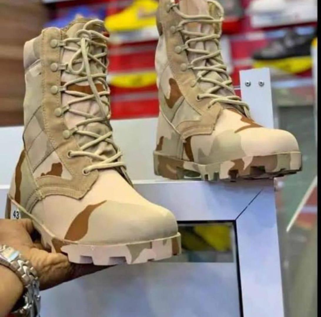 Premium Camouflage Combat Boots – Durable & TacticalUpgrade your outdoor gear with these high-quality camouflage combat boots, designed for durability, comfort, and performance. Perfect for military u