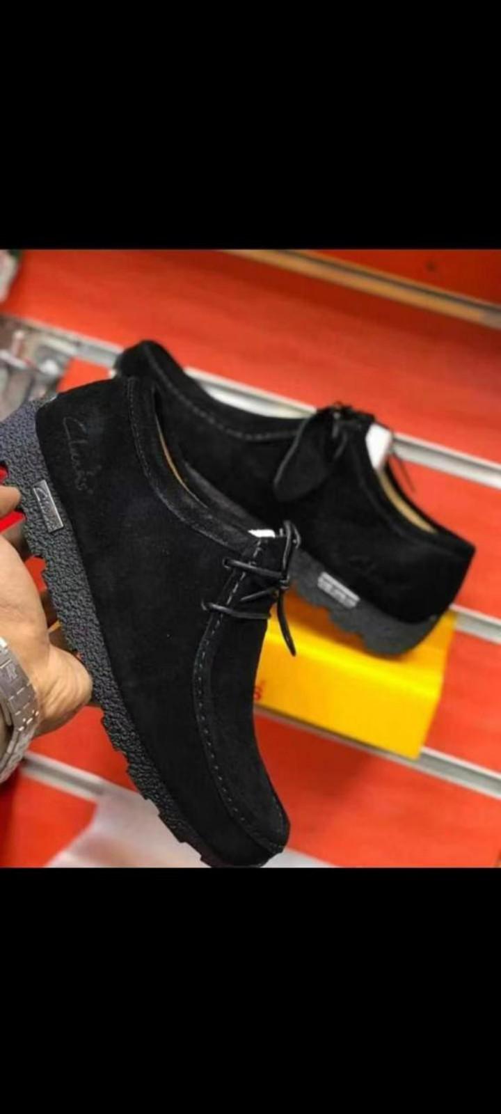 Original Clarks Wallabees – Genuine Leather, Smart Casual & Durable

Description:
Step out in timeless style with these high-quality Clarks Wallabees. Made from genuine leather with a durable rubber .
