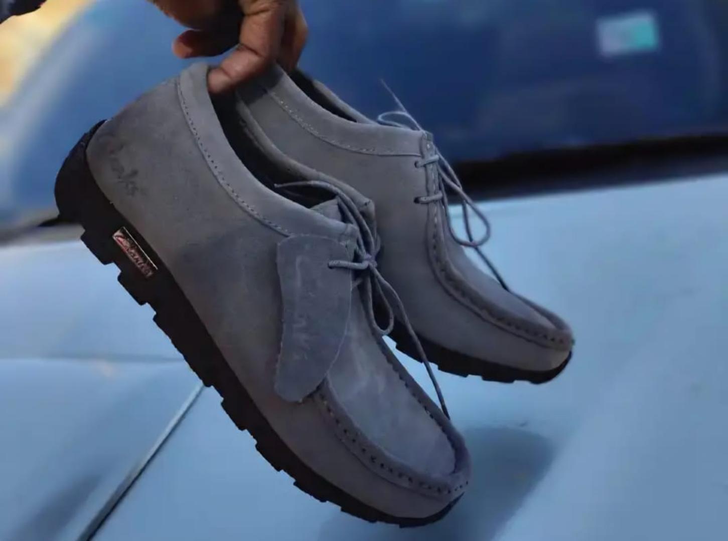 Original Clarks Wallabees – Genuine Leather, Smart Casual & Durable

Description:
Step out in timeless style with these high-quality Clarks Wallabees. Made from genuine leather with a durable rubber .