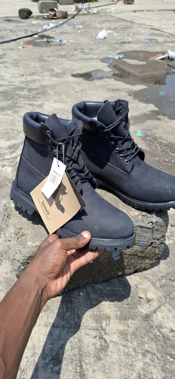 🔥  BLACK LEATHER TIMBERLAND BOOTS
Description:
 Timberland boots made from premium black genuine leather for durability and all-day comfort. Designed with a strong rubber sole. 💯