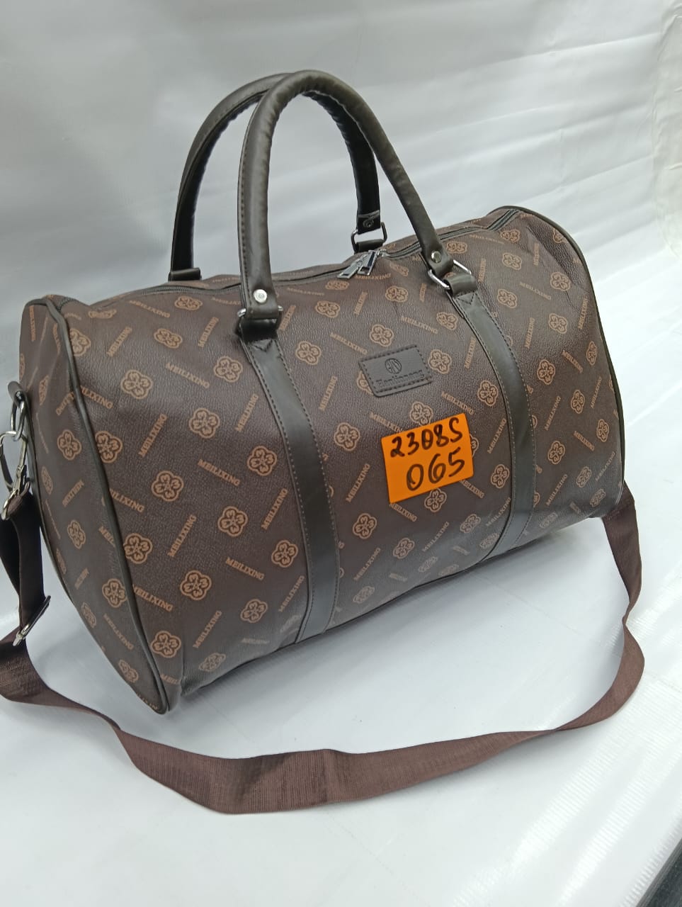 🔥🔥 OFFER !!  🔥🔥  OFFER !! Leather Classic Duffel Bag