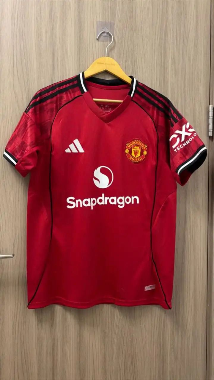 Manchester united jersey 2025/2026 Man United New 25/26 Home Red Man United jersey Original t-shirt
