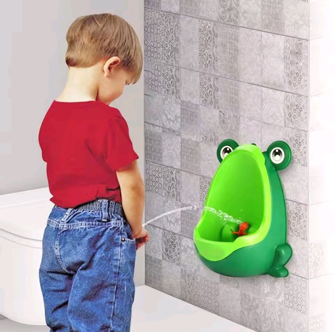 Kids Urinal Pee Bathroom Trainer Baby Boys Standing Potty Frog Shape Wall-Mounted Hook Vertical Urinals Toilet Training For Children