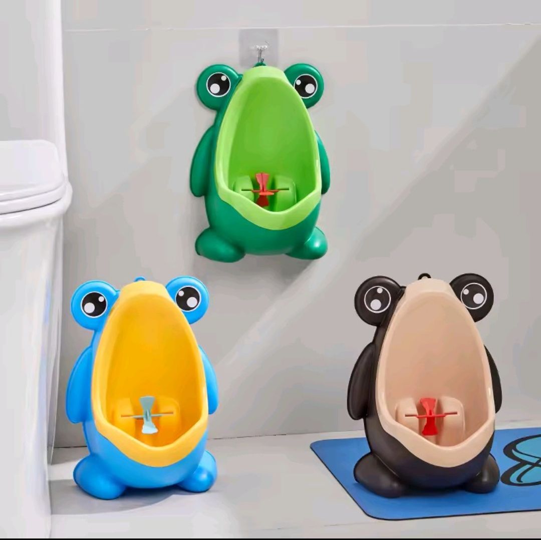 Kids Urinal Pee Bathroom Trainer Baby Boys Standing Potty Frog Shape Wall-Mounted Hook Vertical Urinals Toilet Training For Children