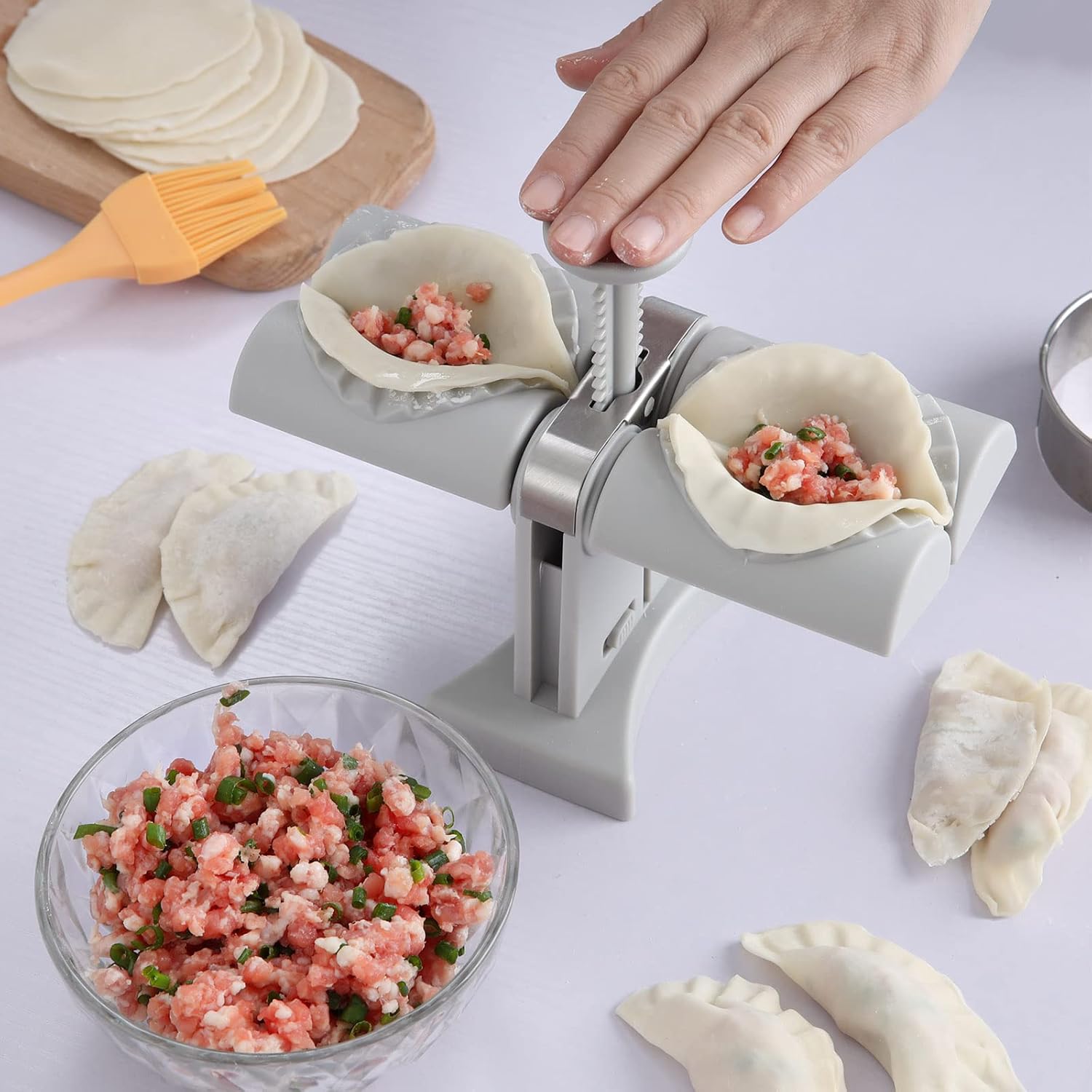 Automatic Dumpling Maker Mold, Dumpling Maker Machine Household Double Head Empanada Maker Press Convenient dumpling tool, Making Dumplings Quickly, Wrap Two at a Time