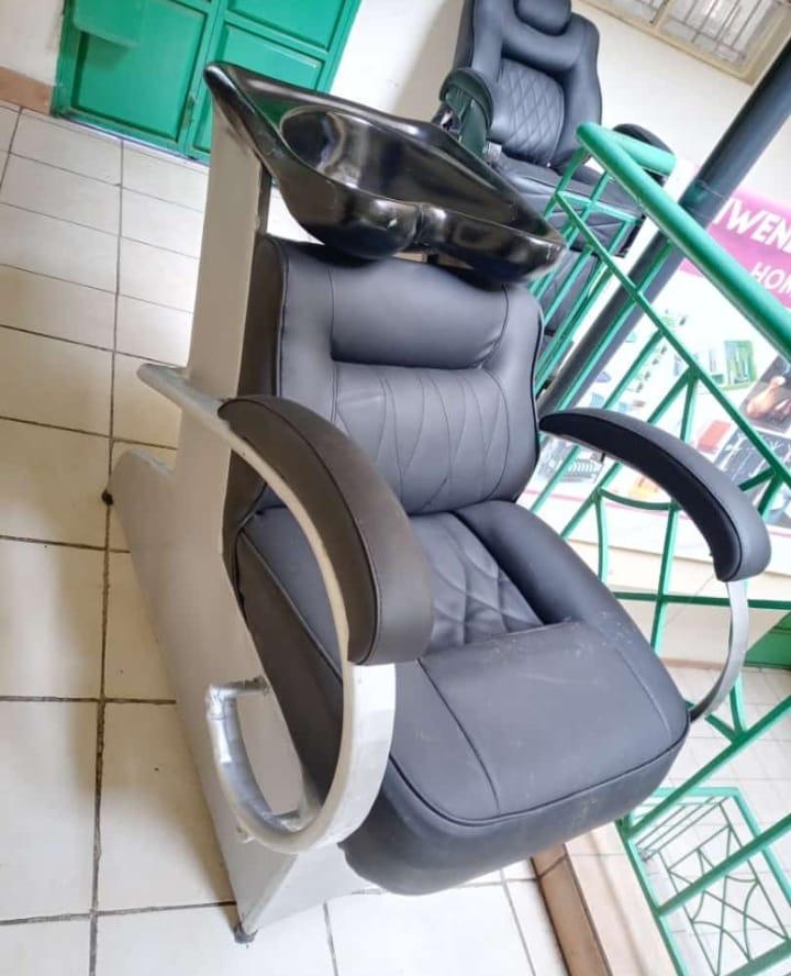 Saloon Sink Seat Shampoo Unit