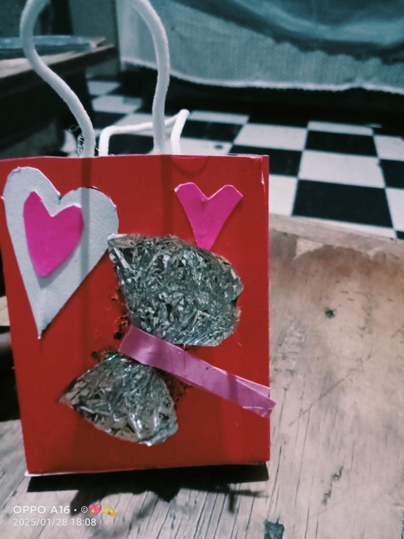 Handmade customized gift bags for girls fit for valentine's or birthday presents