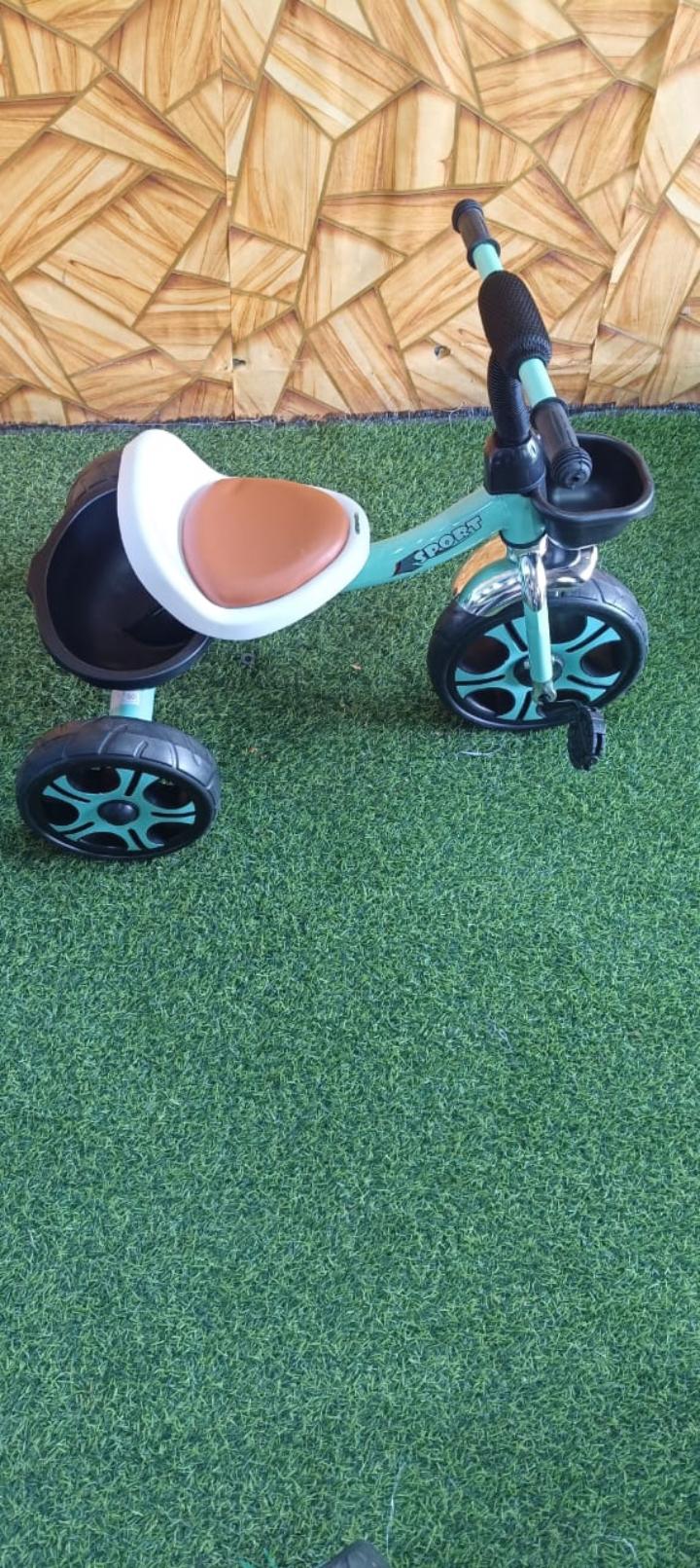 KIDS TRICYCLES 3 WHEELS KIDS BICYCLES SMALL KIDS TRICYCLES WITH A BASKET