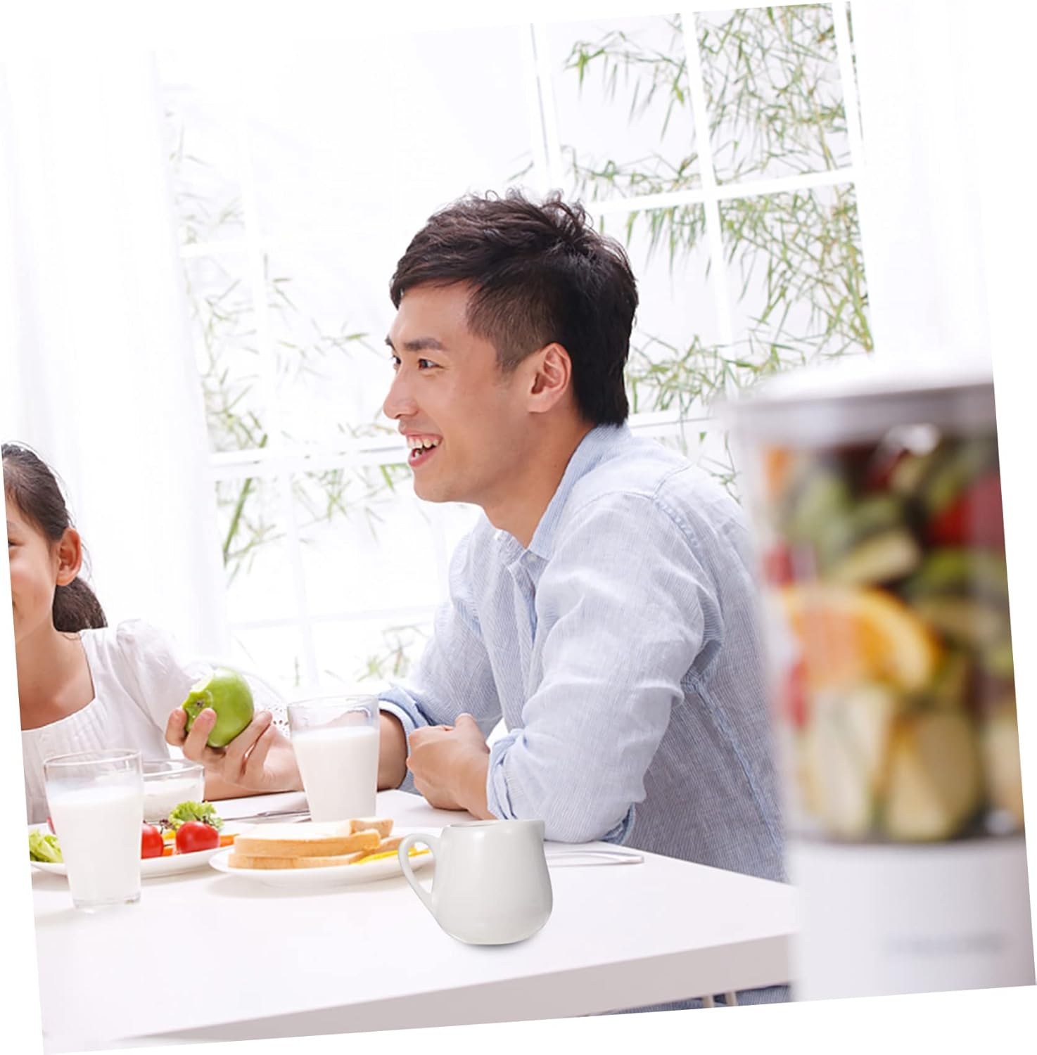 white ceramic milk jar 200ml with a weight of 178g with a high quality ceramic handle