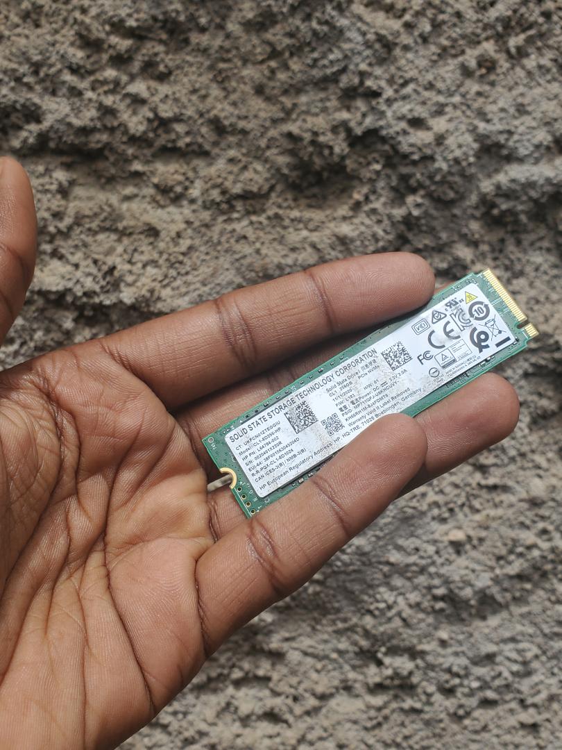 Refurb 128GB M.2 PCIe NVMe Internal SSD (CL1-8D256-HP) – High-Speed Solid State Drive – Compact M.2 2280 Form Factor – Ideal for Laptops, Desktops & Ultrabooks – Reliable Performance & Fast Boot Times
