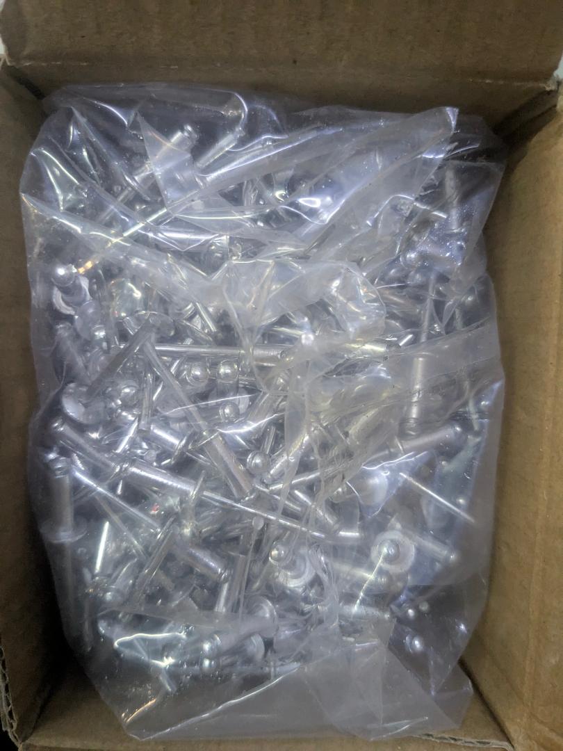 Blind Rivets (5×12mm (500 Pcs) + Heavy-Duty Riveting Gun
