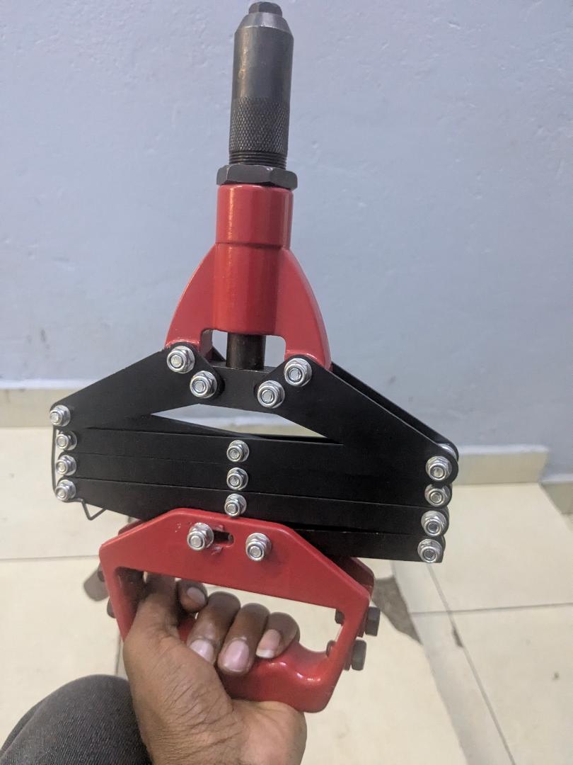 Blind Rivets (5×12mm (500 Pcs) + Heavy-Duty Riveting Gun