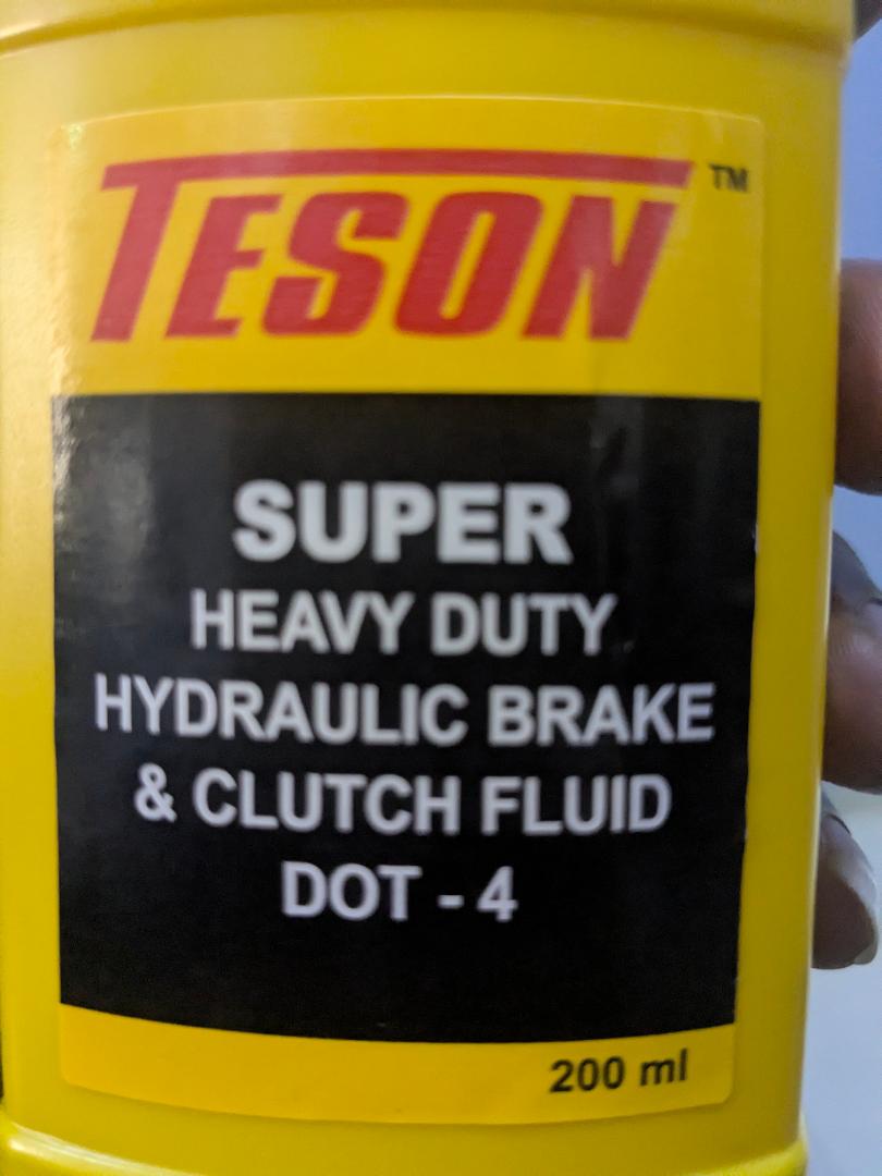 TESON Super Heavy Duty Hydraulic Brake & Clutch Fluid DOT-4. (200ML)