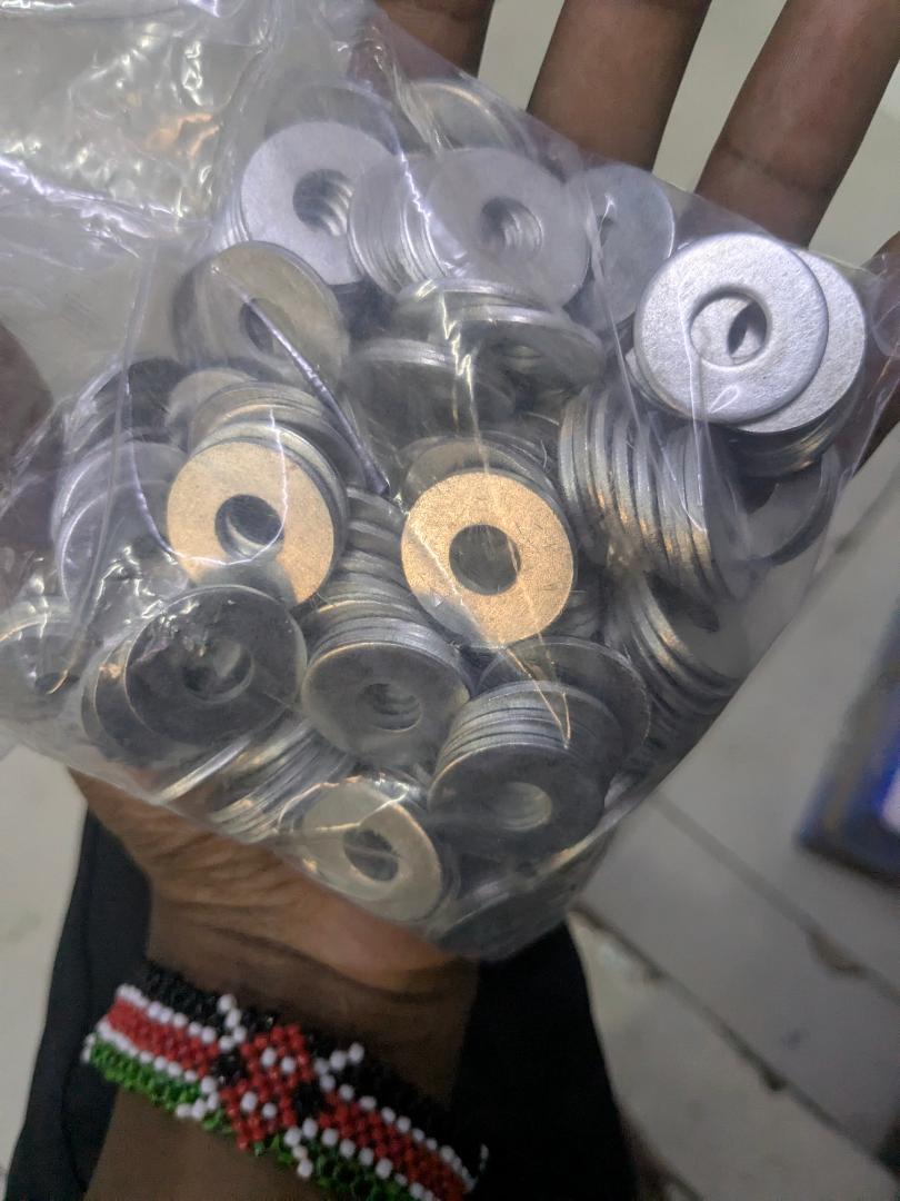 Flat Metal Washers
(Approx. 1kg) (8mm, 10mm, 13mm, 14mm, 17mm, 19mm, 22mm, 24mm, 27mm)