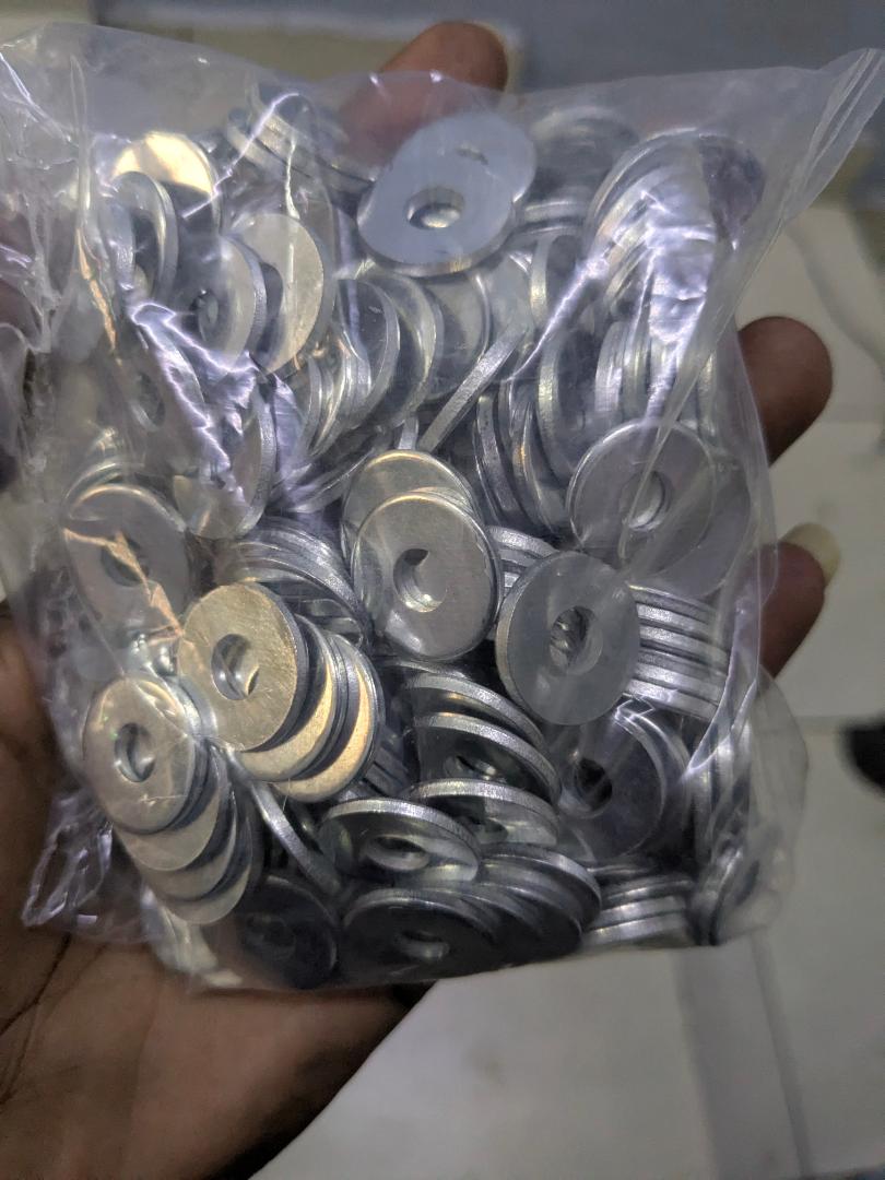 Flat Metal Washers
(Approx. 1kg) (8mm, 10mm, 13mm, 14mm, 17mm, 19mm, 22mm, 24mm, 27mm)