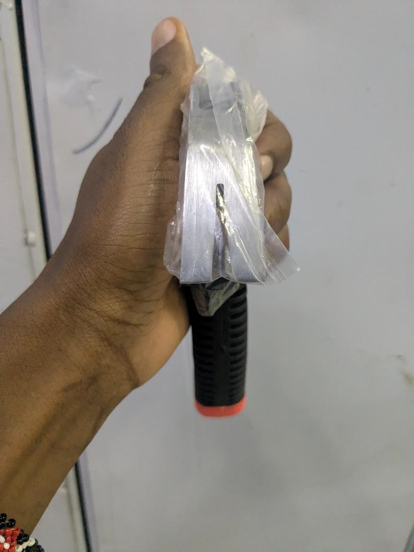Small Strong Mini Claw Hammer – Perfect for your home DIY needs! Tough metal head, comfy anti-slip grip, and compact size. A must-have tool for every fundi or serious mwananchi