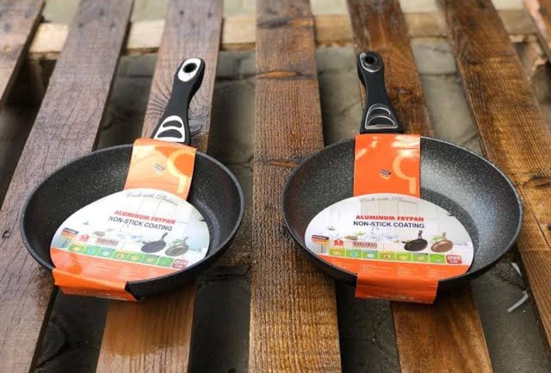 NONSTICK GRANITE SHALLOW FRY PANS NOW AVAILABLE IN 2 COLOURS BROWN OR BLACK AND 3 SIZES: