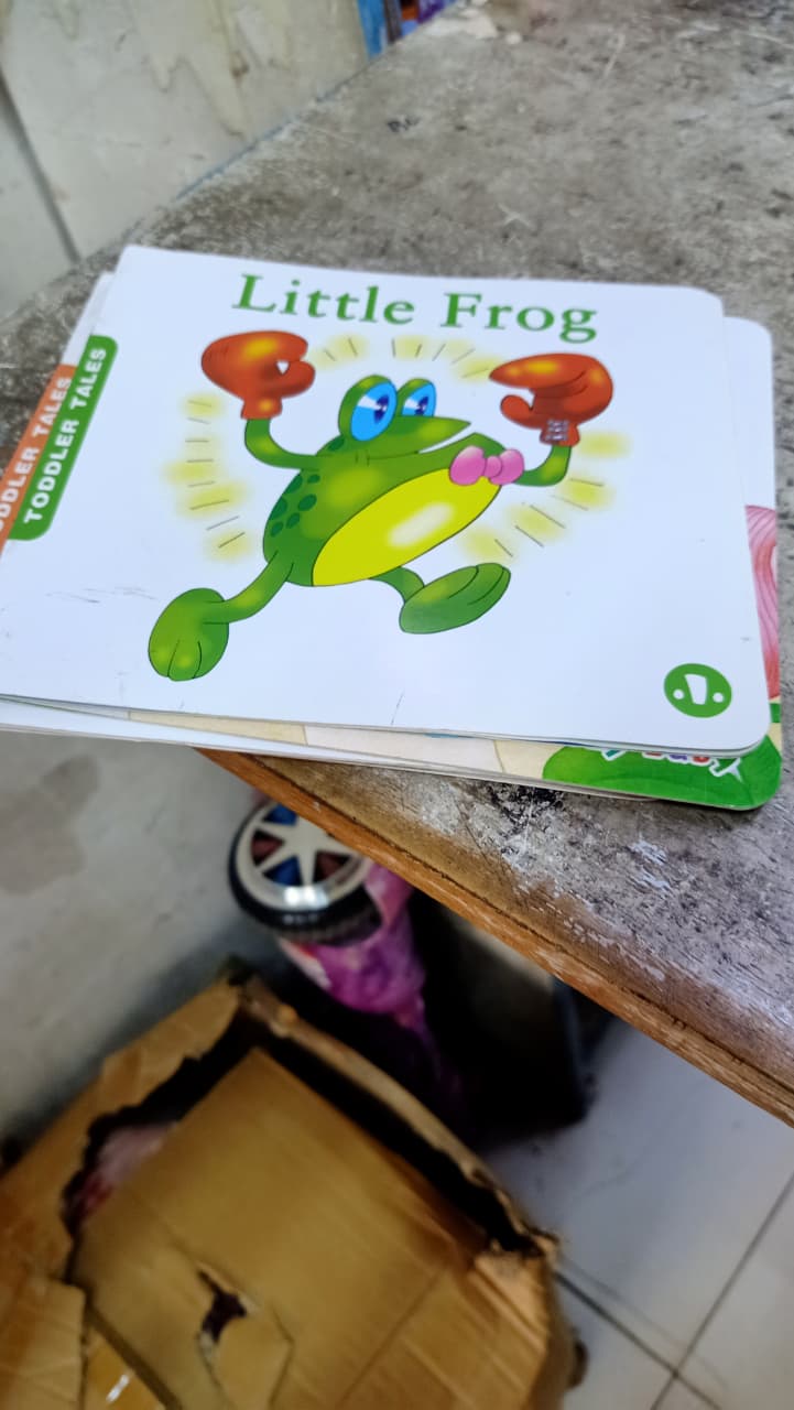 CUTE SOFT BABY STORY  BOOK,  TOUCH AND FEEL & CRINKLE PAGES - INTERACTIVE SENSORY  TOY FOR BABIES - ADORABLE ANIMAL THEMES FOR EARLY DEVELOPMENT