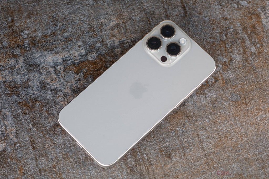 Apple iPhone 14 Pro Max - 5G Smartphone 6.7" Super Retina XDR A16 Bionic. Step into the future of mobile technology with the iPhone 14 Pro Max—Apple’s most advanced and powerful smartphone.