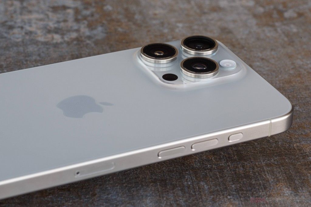 Apple iPhone 14 Pro Max - 5G Smartphone 6.7" Super Retina XDR A16 Bionic. Step into the future of mobile technology with the iPhone 14 Pro Max—Apple’s most advanced and powerful smartphone.