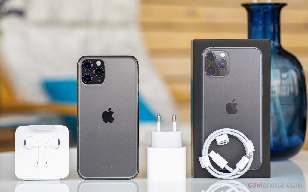 Apple iPhone 11 Pro Max - Capture pro-level shots with the triple 12MP camera setup, featuring ultra wide, wide, and telephoto lenses, Night Mode, and 4K video recording.