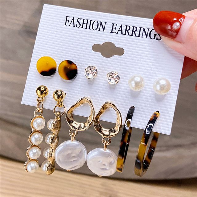 Fashion Fashionable Earrings With 6 Set With 3 Loops And 3 Studs.