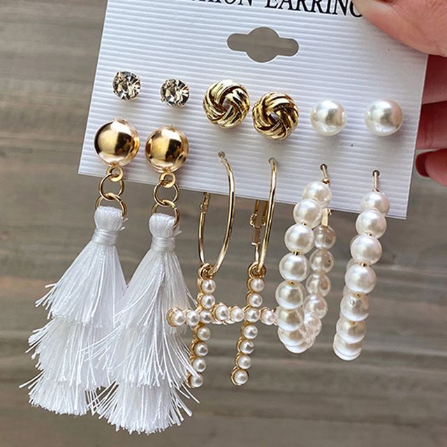 Fashion Fashionable Earrings With 6 Set With 3 Loops And 3 Studs.