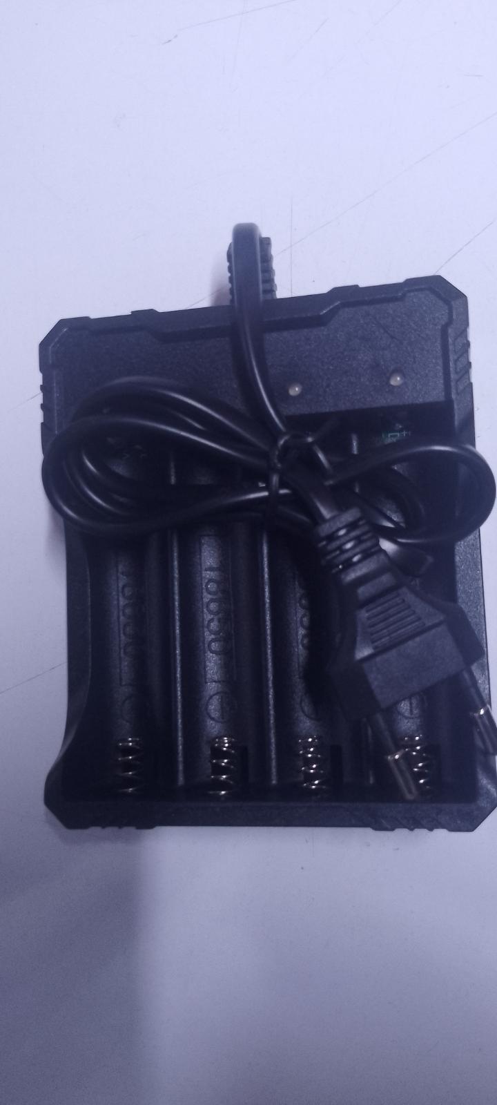 Rechargeable batteries charger