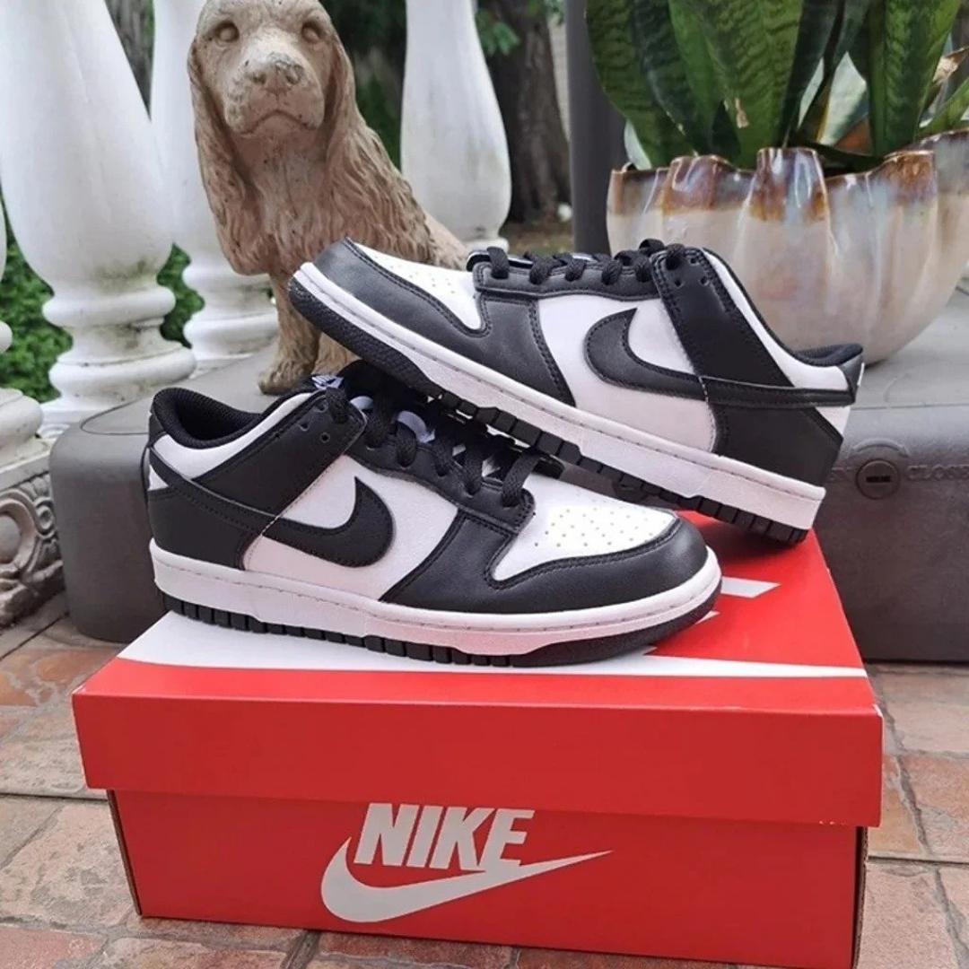 Quality Black Air Jordan 1 Low Retro SB Dunk, Unisex Sneakers (Best Shop for Quality Shoes, Sneakers, Casuals, Boots, Oxfords, Officials and Shoe Accessories)