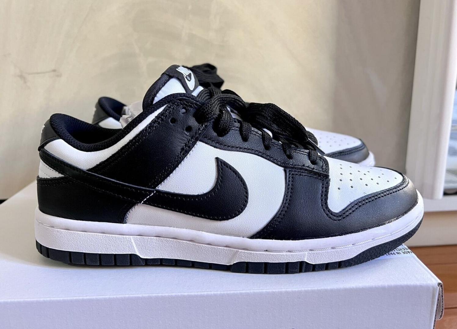 Quality Black Air Jordan 1 Low Retro SB Dunk, Unisex Sneakers (Best Shop for Quality Shoes, Sneakers, Casuals, Boots, Oxfords, Officials and Shoe Accessories)