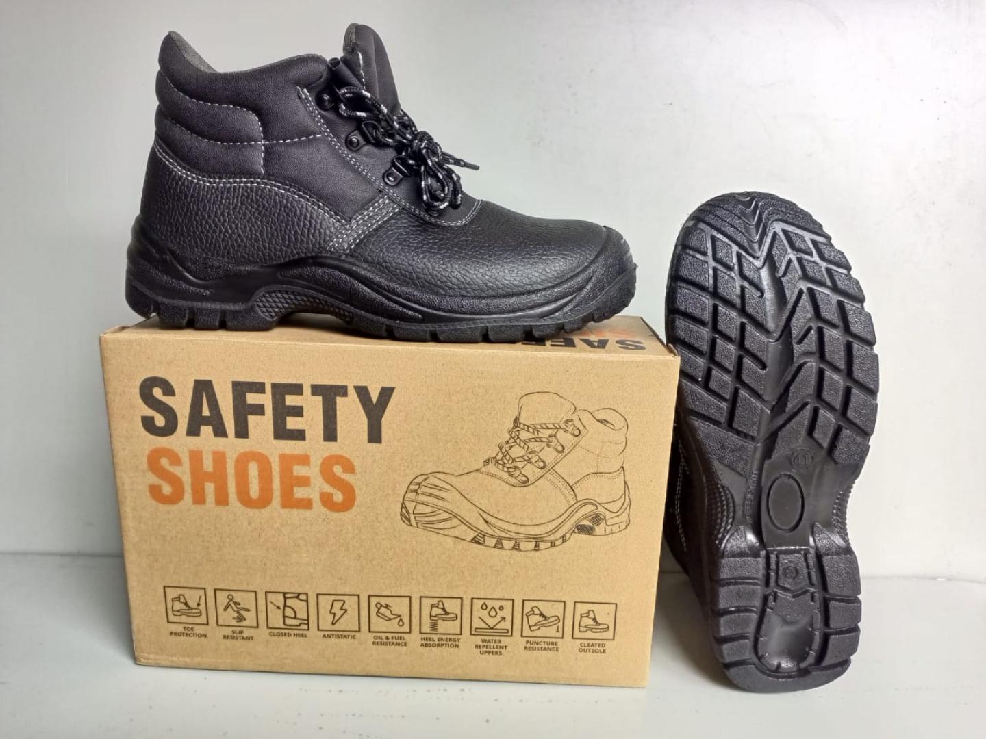 ORIGINAL BLACK LEATHER AND RUBBER SOLE SAFETY BOOTS, INDUSTRIAL BOOTS, SAFETY SHOES, COMPANY SHOES, SHOCK ABSORBING