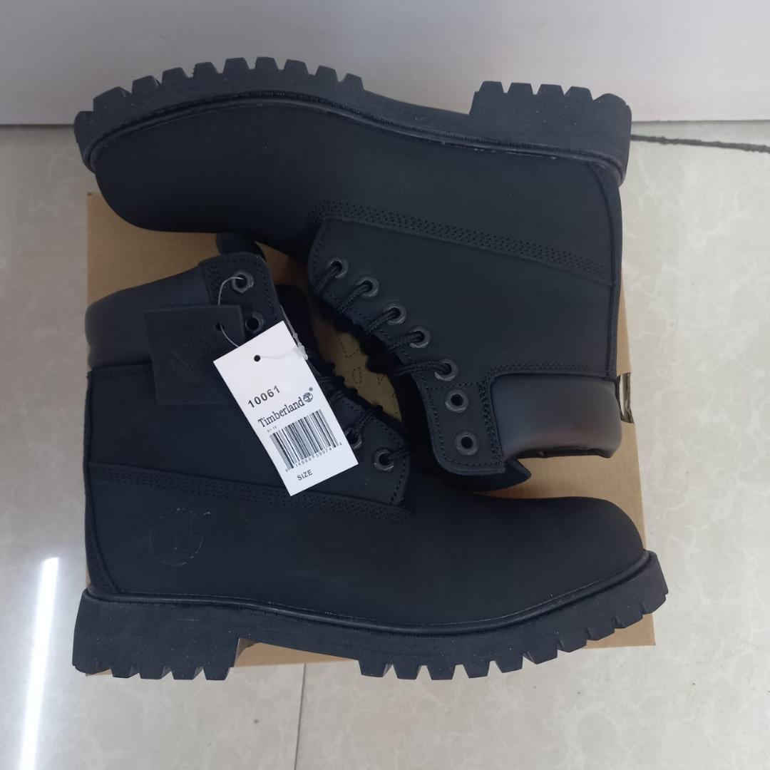 HIGH QUALITY BLACK LEATHER TIMBERLAND BOOTS,  BLACK LEATHER SHOES (BEST SHOP FOR BOOTS LOAFERS, OFFICIALS, CASUALS, SNEAKERS)