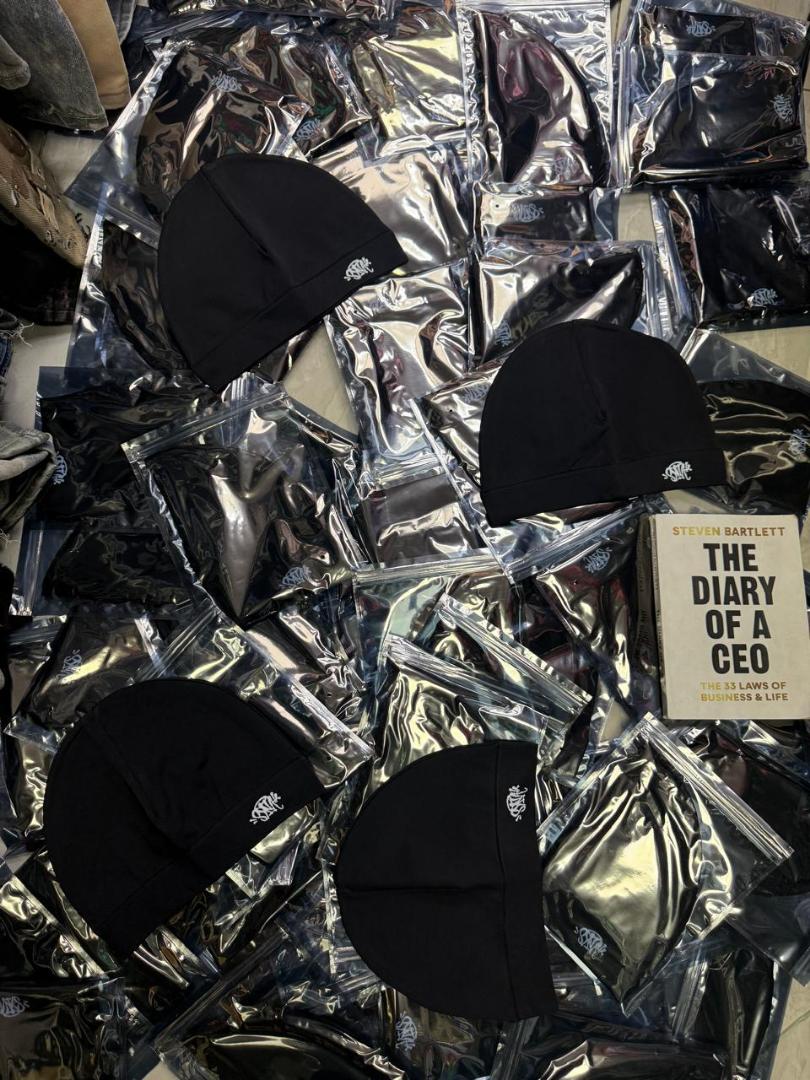 Fashion Beanie Black Syna World OG Syna Skull Cap Beanie Black (Best shop for Beanie Hats, Baseball Caps, Durags, Marvin Hats and Headwear Accessories)