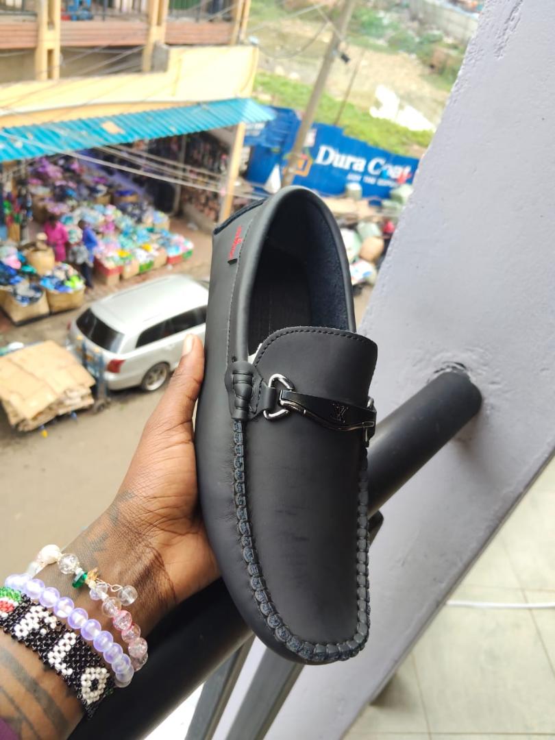 QUALITY LOUIS VUITTON LOAFERS FOR MEN (Best Shop for Sneakers, Official Shoes and  Shoe Accessories)