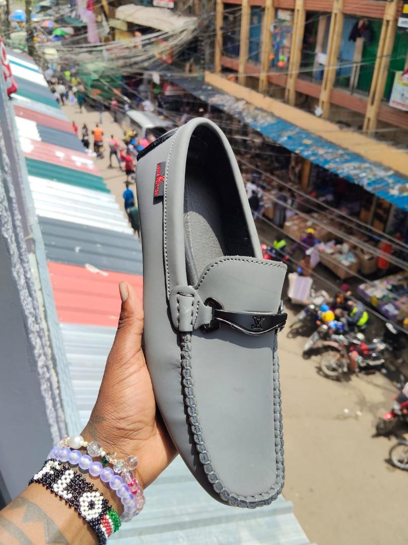 QUALITY LOUIS VUITTON LOAFERS FOR MEN (Best Shop for Sneakers, Official Shoes and  Shoe Accessories)
