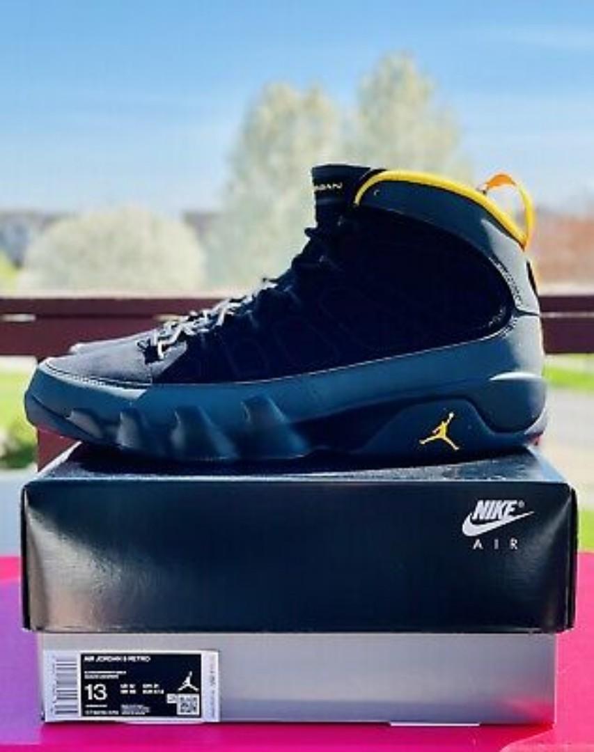 J9 Retro boot NRG. Men and women ( unisex) sneakers grey black blue, grey black yellow and grey black red. High top sneaker boot with combination of suede and leather.emoji house.