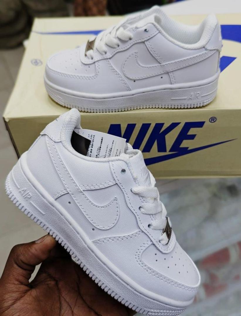 Unisex Kids shoes # cool kids.Best comfortable Kids shoes ever. New Best Offer  in the market  now. AIRFORCE 1 HARD LEATHER UNISEX SNEAKER Original Air Force 1 '07 Low, white Airforce 1 high quality.