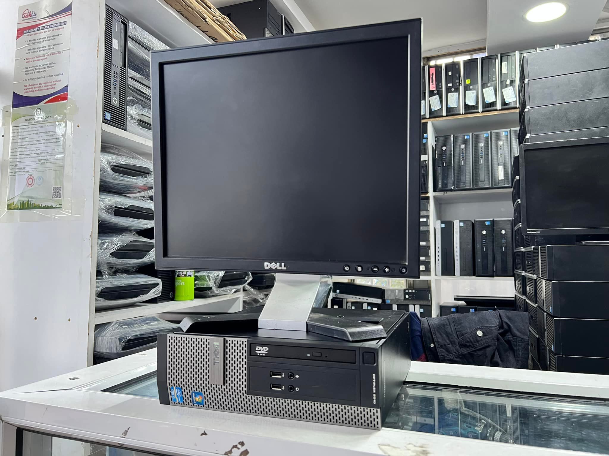 Full Computer Desktop Dell Pentium/Corei3 4gb ram 500gb HDD Full computer set 17-inch monitor keyboard mouse cables Desktop PC Windows 10 Pro Refurbished Desktop SFF Pc Refurbished Computer