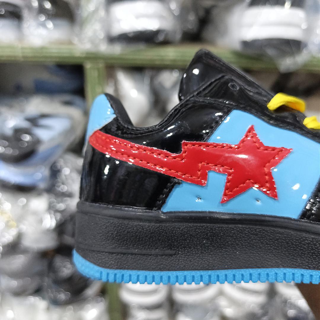 KIDS BAPE STA SNEAKERS. UNISEX BEIGE, BLACK, GREY MULTICOLORED NOW IN STOCK. FASHION WEAR, ELEGANT SMART LOOK. CASUAL WEAR.