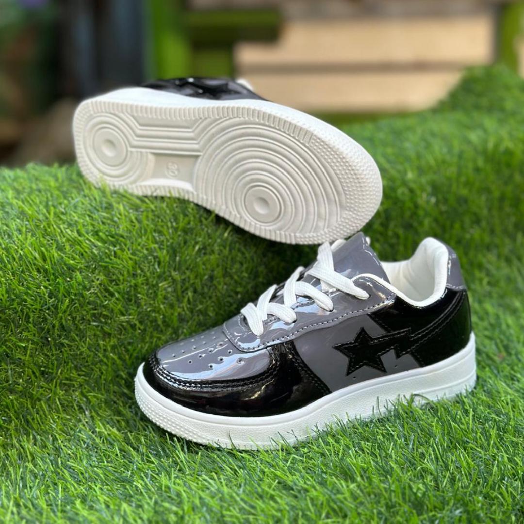 KIDS BAPE STA SNEAKERS. UNISEX BEIGE, BLACK, GREY MULTICOLORED NOW IN STOCK. FASHION WEAR, ELEGANT SMART LOOK. CASUAL WEAR.